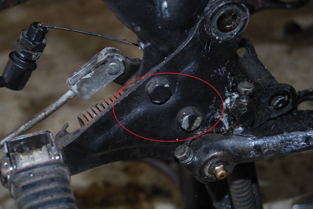[rd250] right rear set bolts